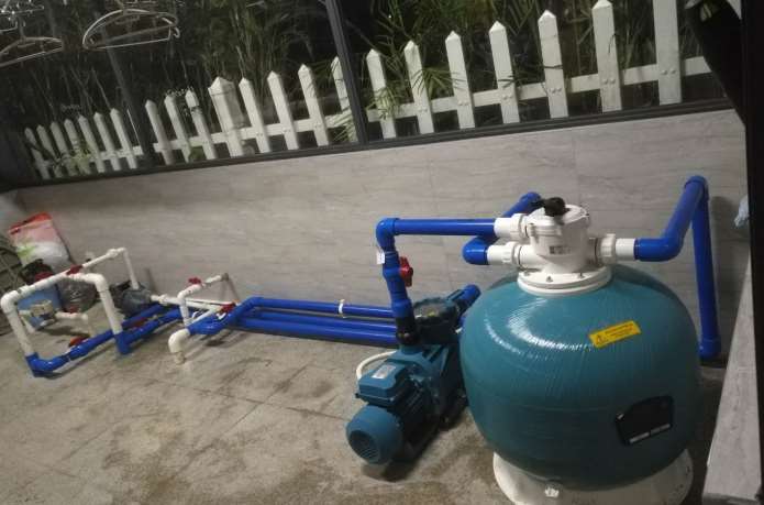 ?？诿酪晞e墅B3棟魚池過(guò)濾設(shè)備安裝工程